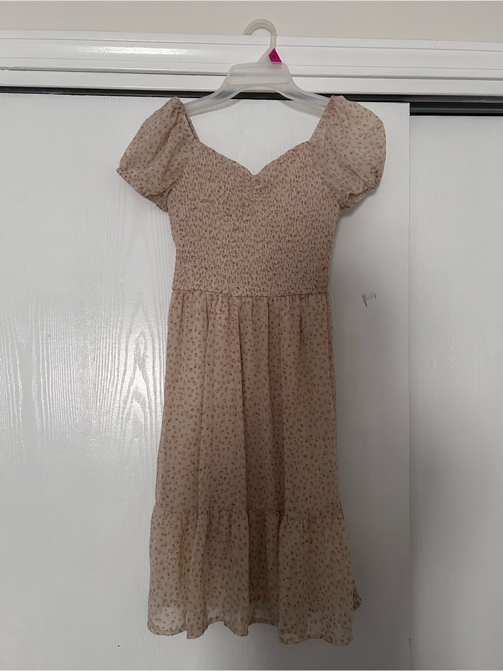 Jessica Simpson Beige Floral Smocked Mini Dress with Puff Sleeves